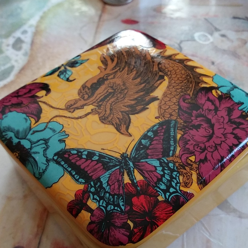 Dragon trinket box